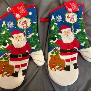 Santa Oven Mitts set of 2